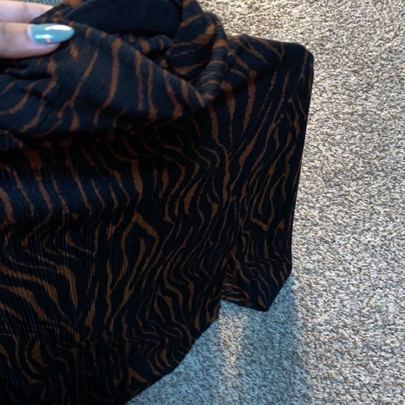 Zara dress - Picture 3 of 5